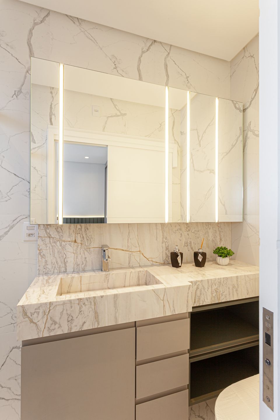 Residência Reserva Das Águas D8 L5