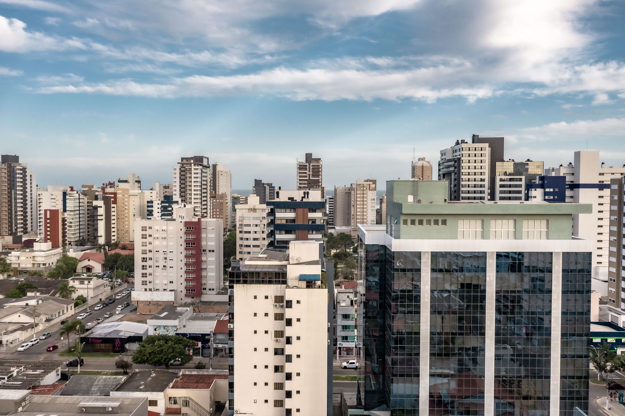 Leste - vista estimada 16º andar