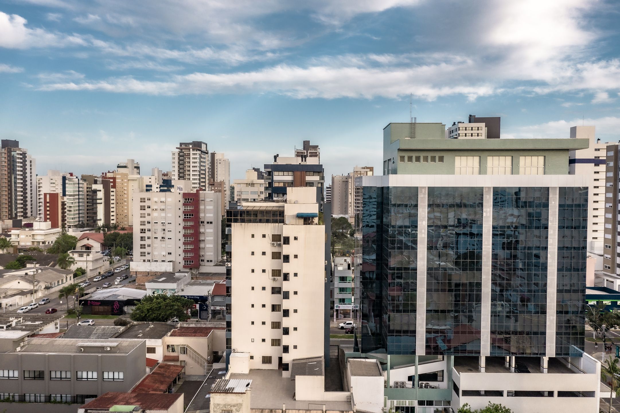 Leste - vista estimada 13º andar