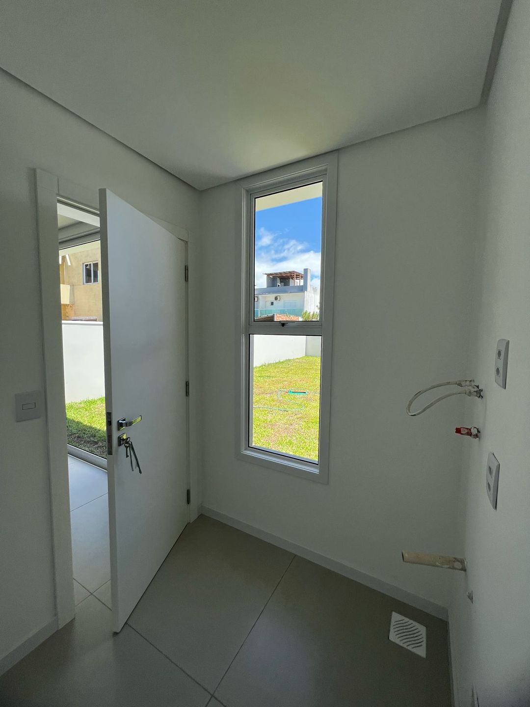 Blue House / Geminado Passo de Torres