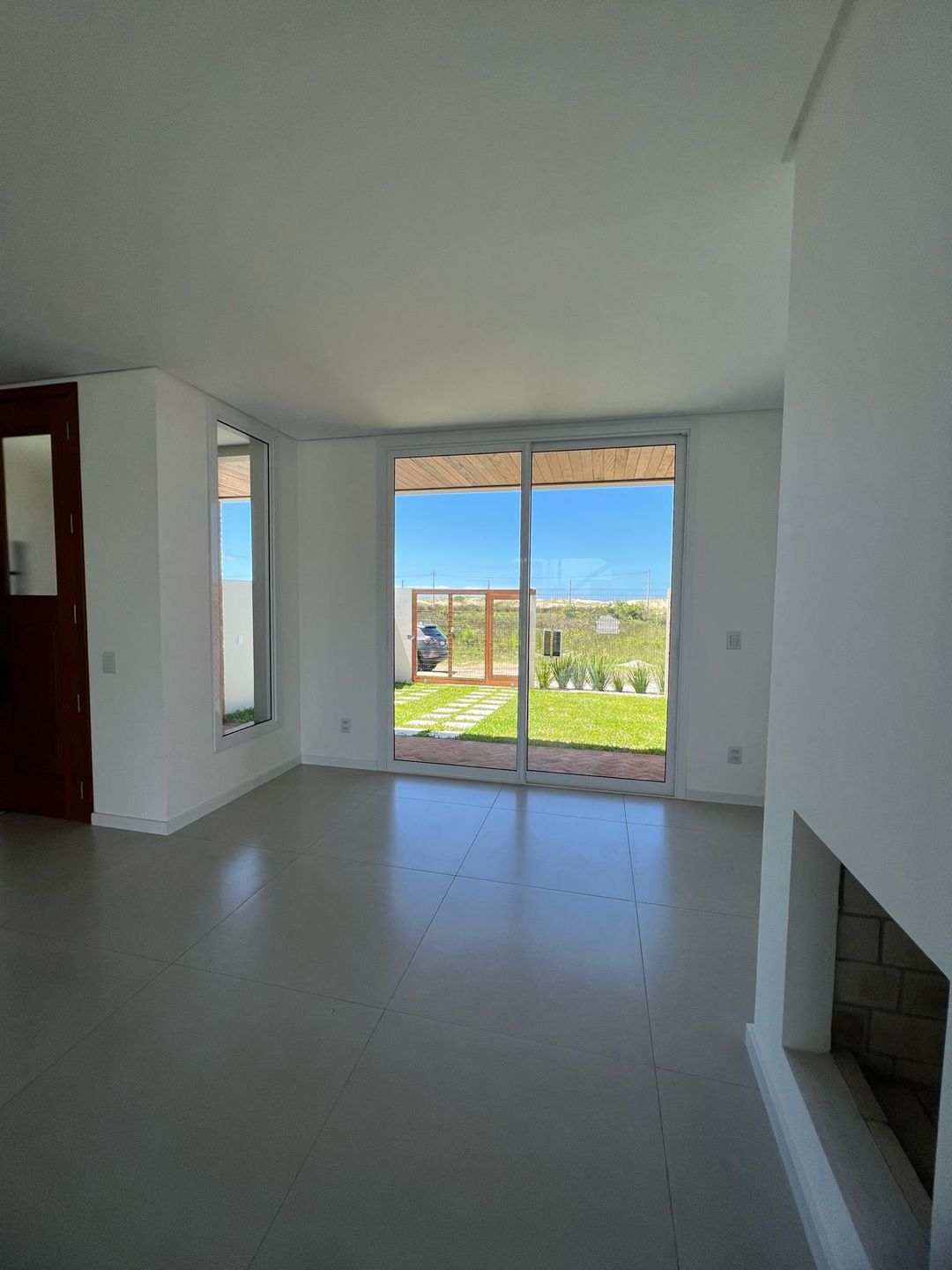 Blue House / Geminado Passo de Torres