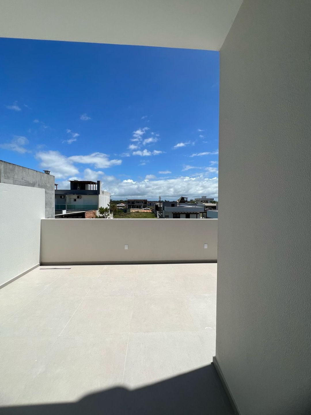 Blue House / Geminado Passo de Torres