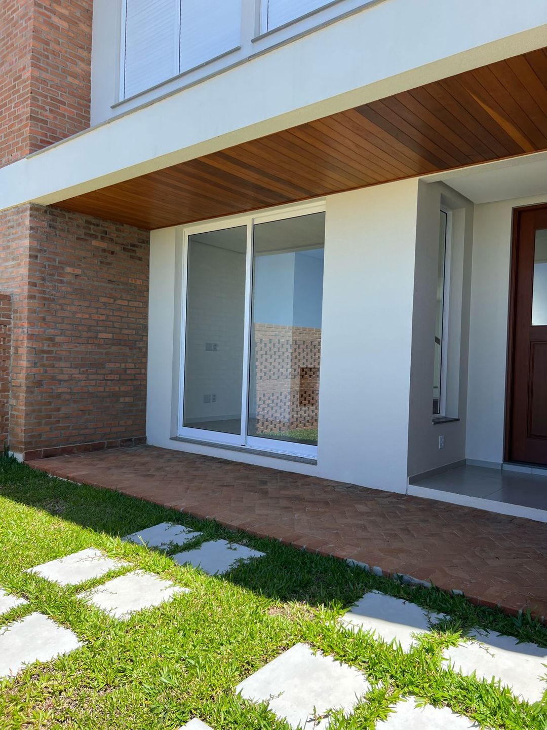 Blue House / Geminado Passo de Torres