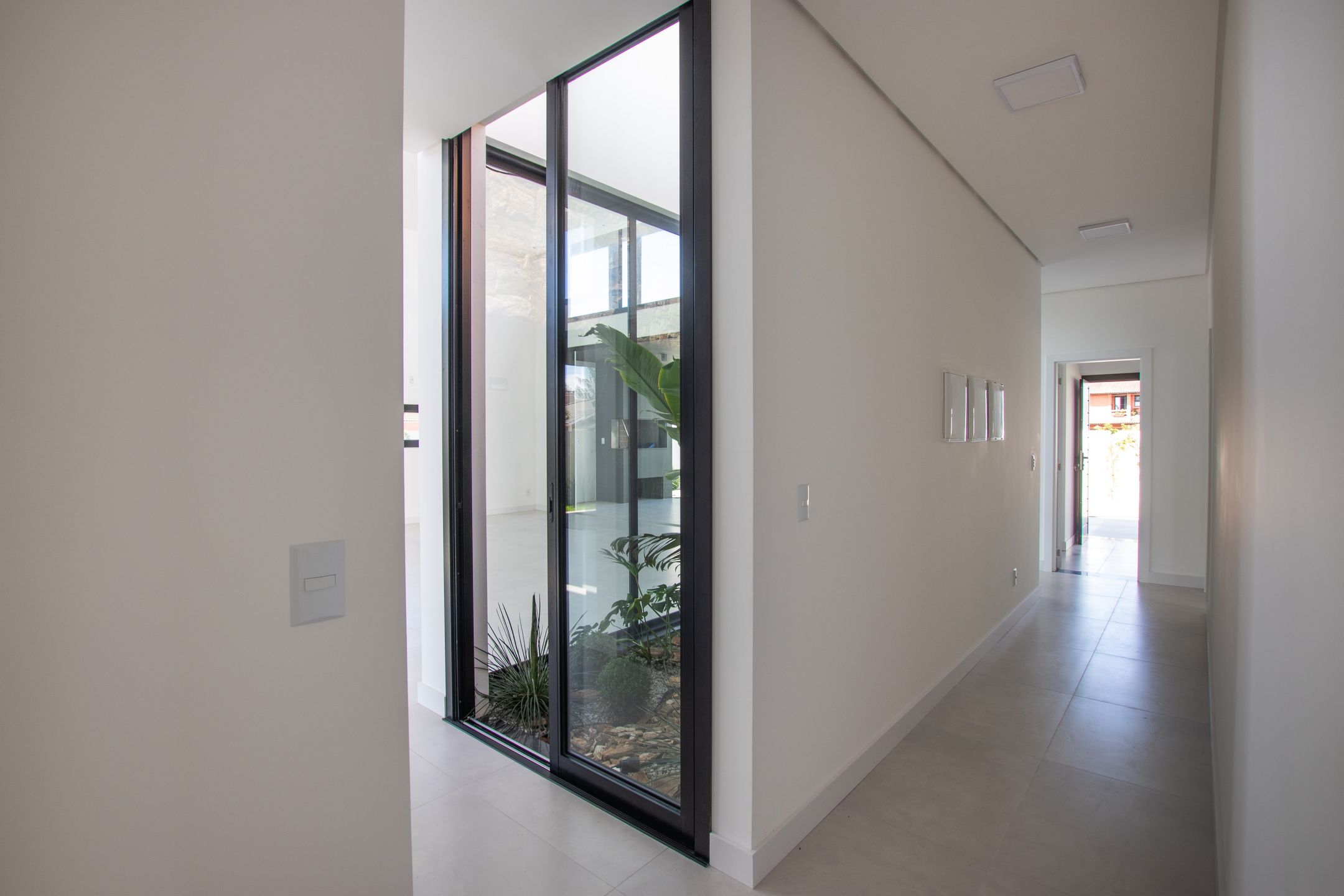Casa à venda com 4 quartos, 274m² - Foto 44