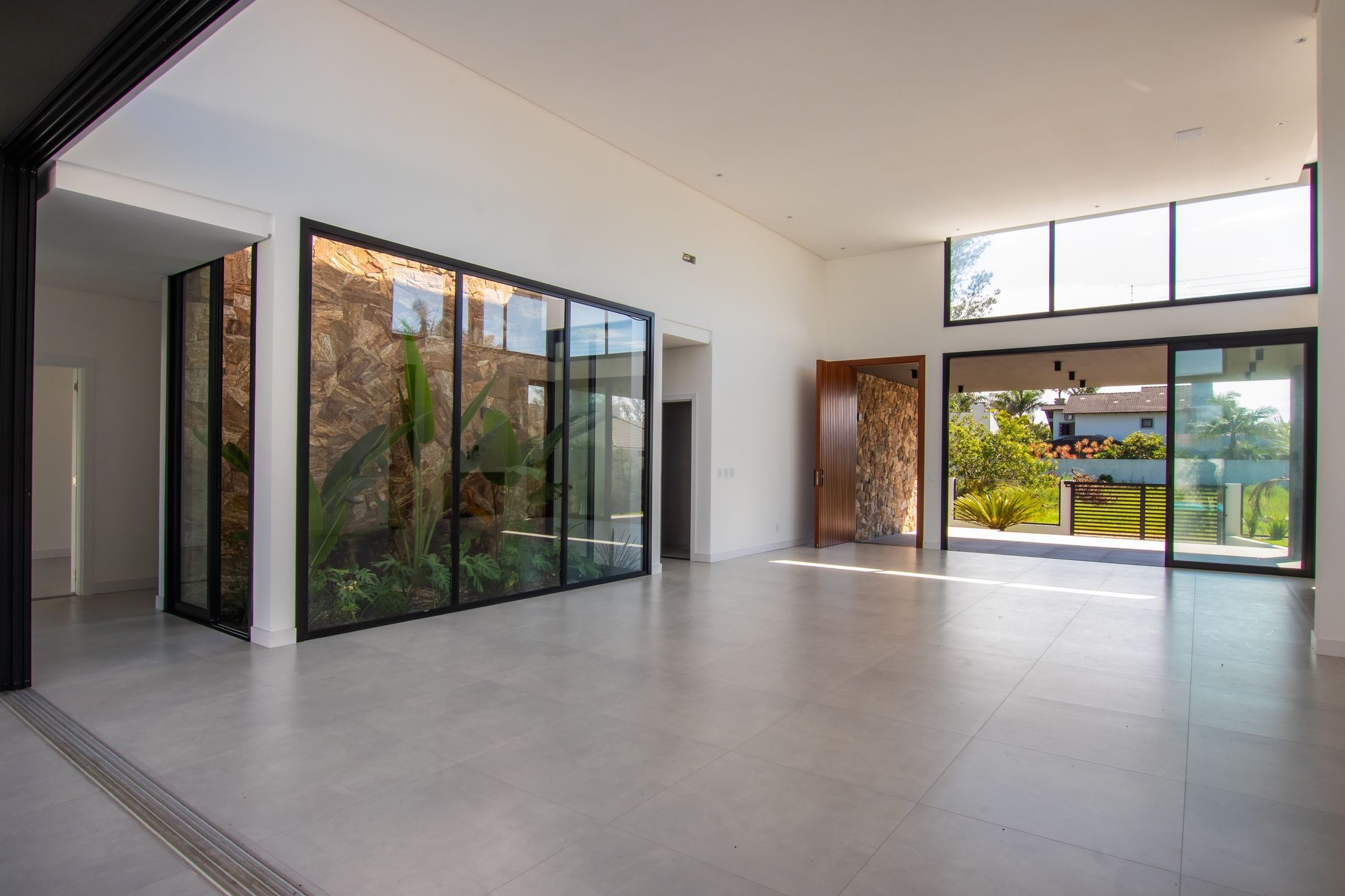 Casa à venda com 4 quartos, 274m² - Foto 16