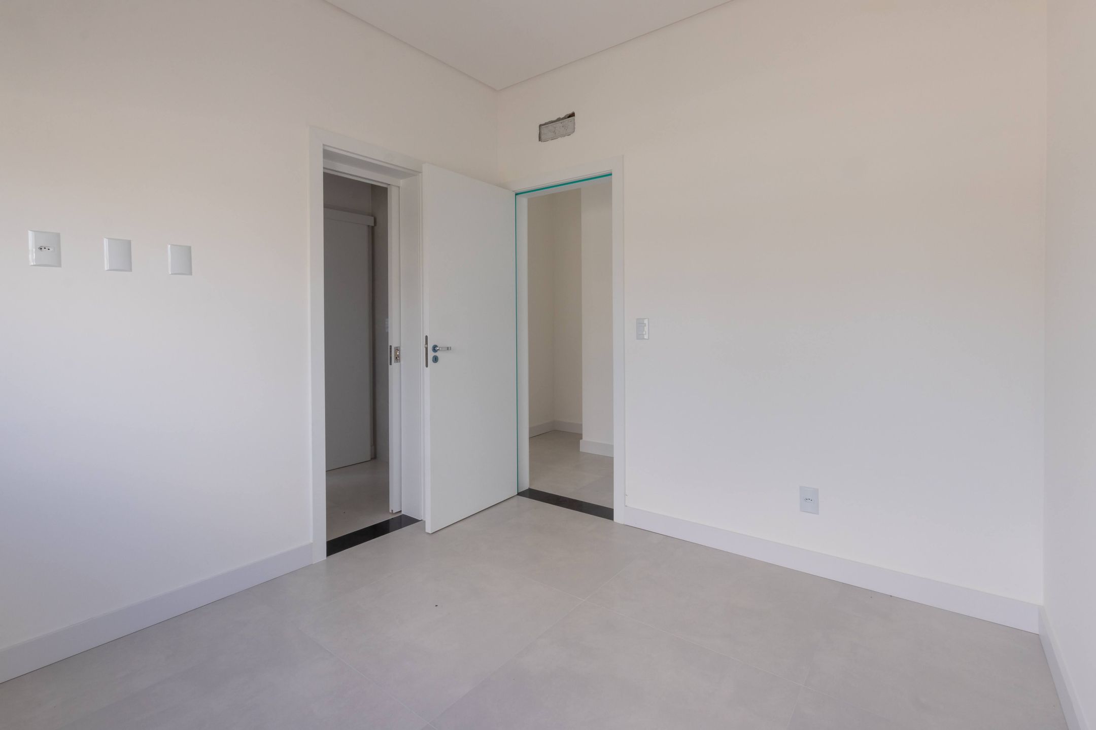 Casa à venda com 4 quartos, 274m² - Foto 33