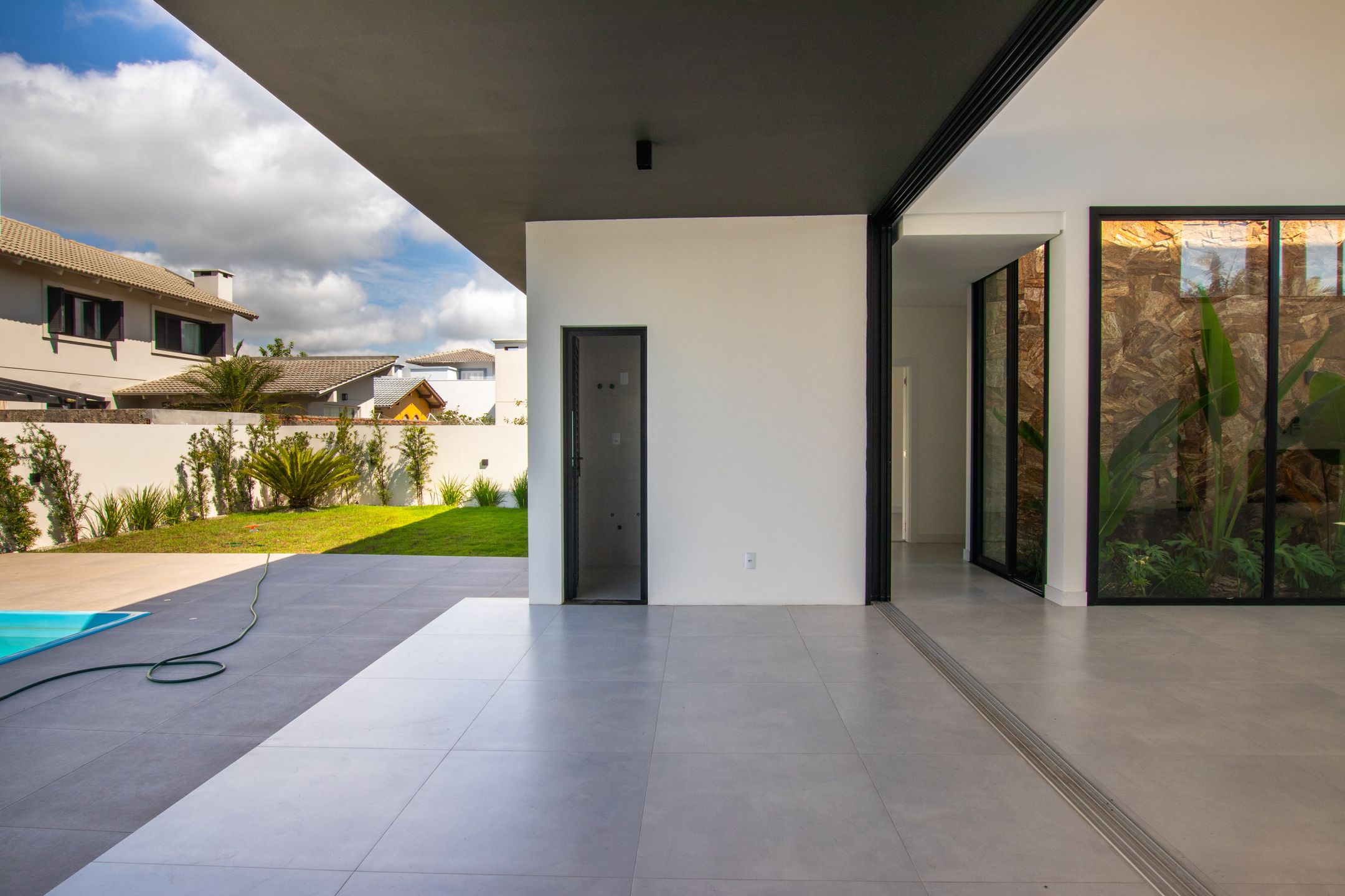 Casa à venda com 4 quartos, 274m² - Foto 17