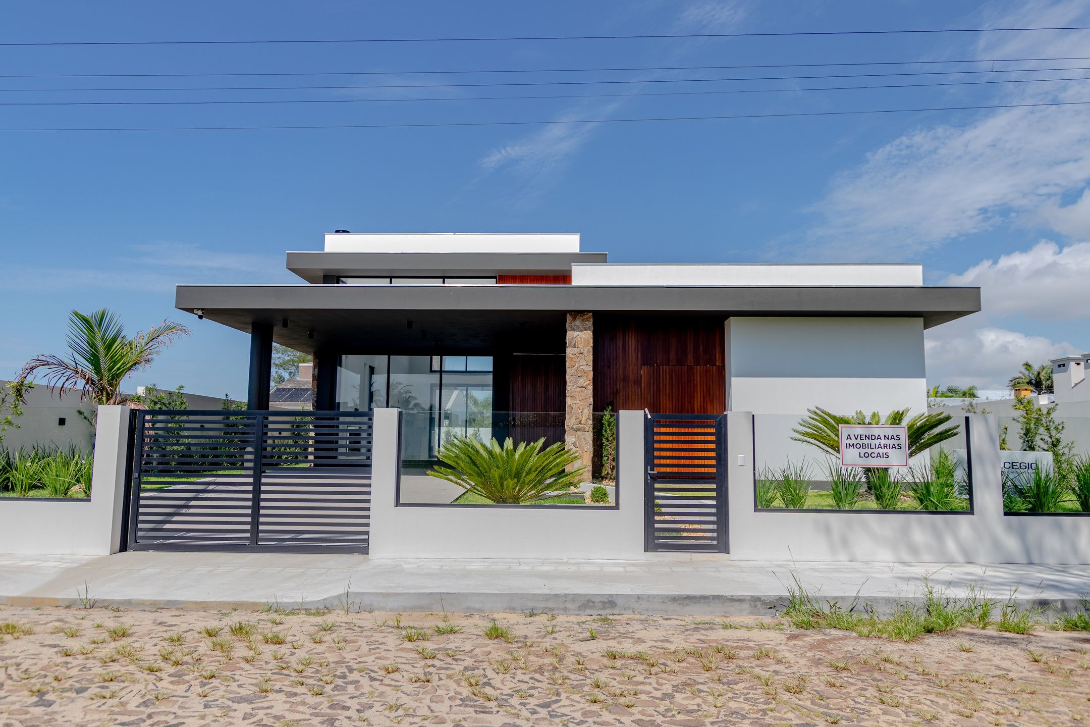 Casa à venda com 4 quartos, 274m² - Foto 9