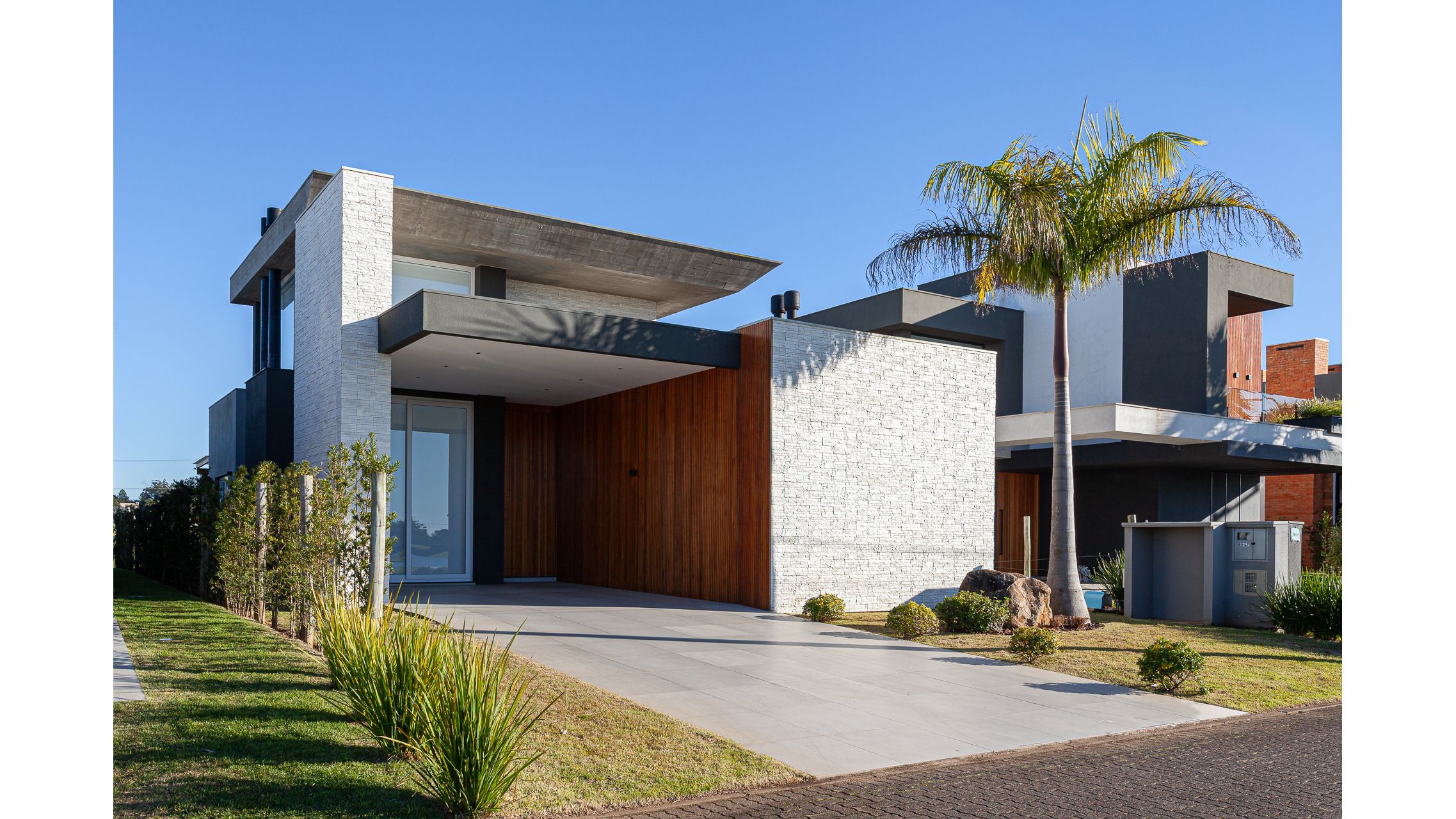 Casa, 3 quartos, 264 m² - Foto 1