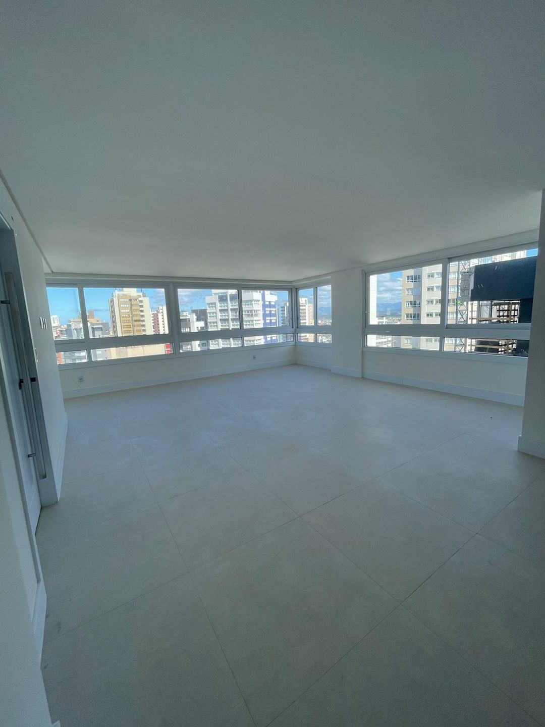 Apartamento de 3 quartos, 130m² no bairro Centro, em Torres | Eu Corretor