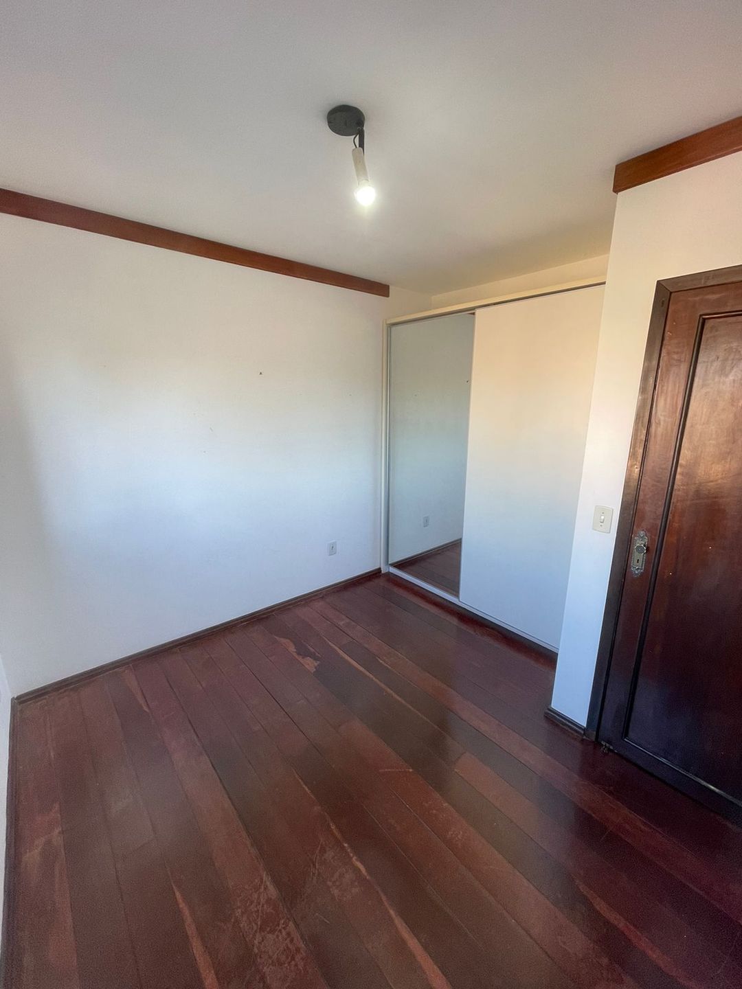 Edifício Clezar - Apto 301/box 01