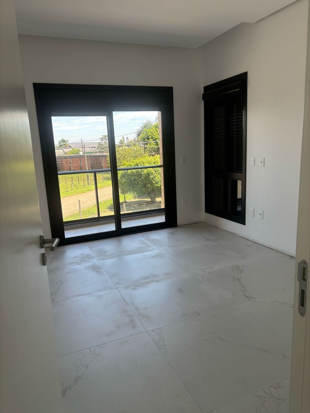 Suíte frente com sacada