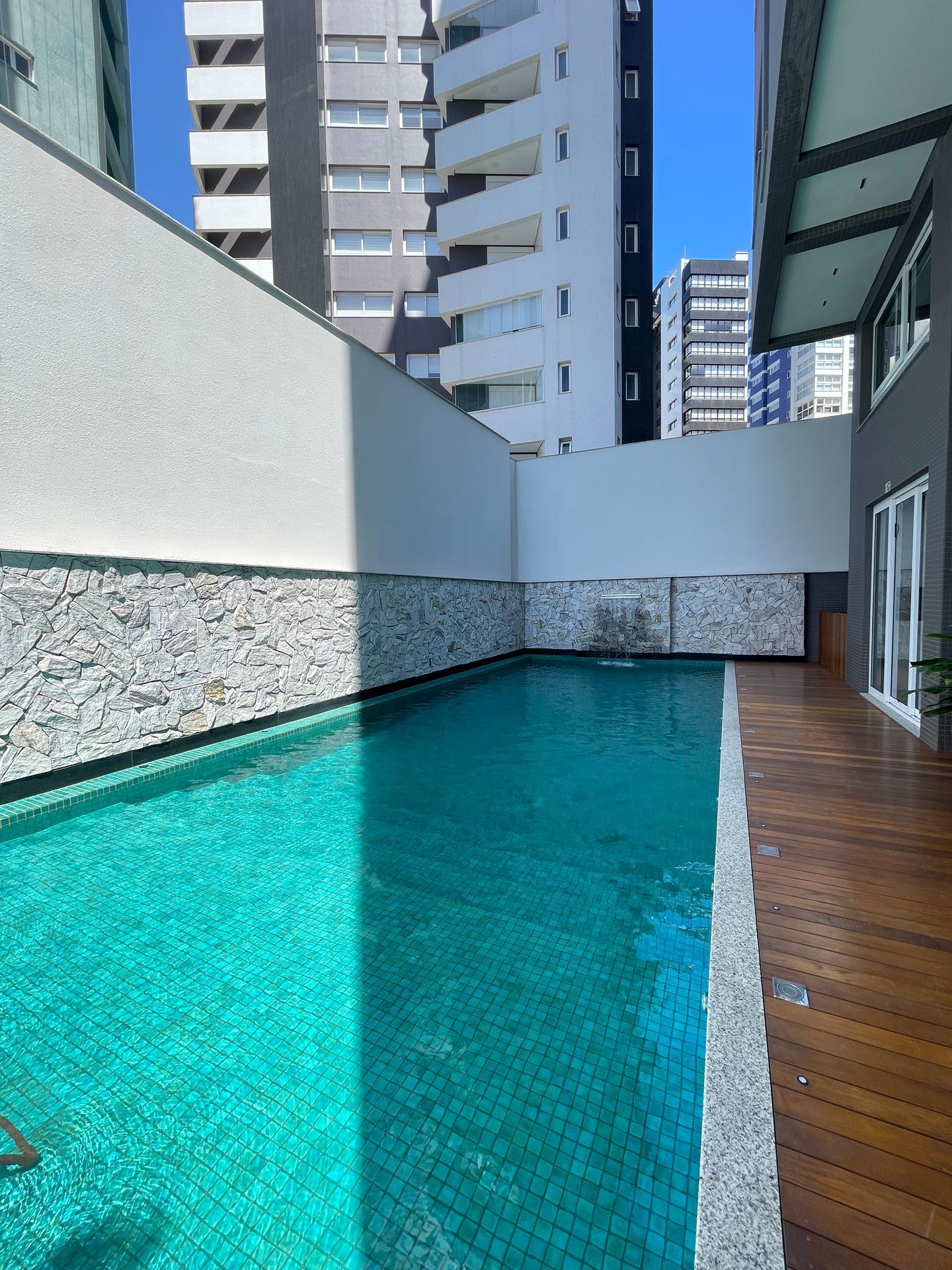 Edifício Dall'acqua- Apto 1201/box 40/56