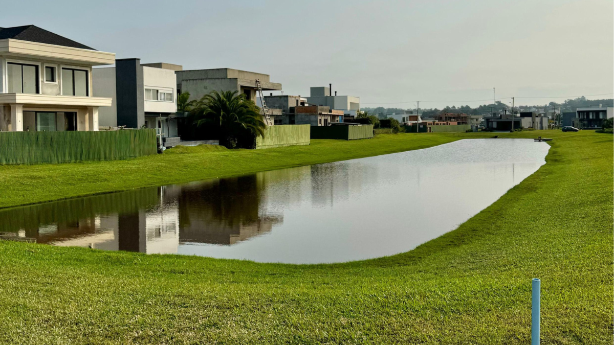 Lote/Terreno de no bairro Engenho Velho, em Torres | Eu Corretor