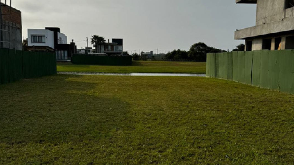 Lote/Terreno de no bairro Engenho Velho, em Torres | Eu Corretor