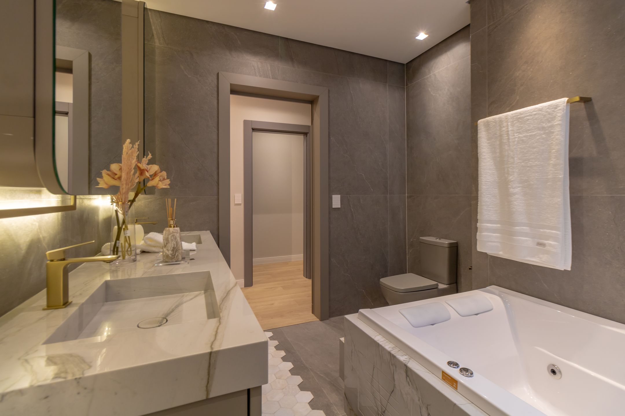 Apartamento, 3 quartos, 193 m² - Foto 79