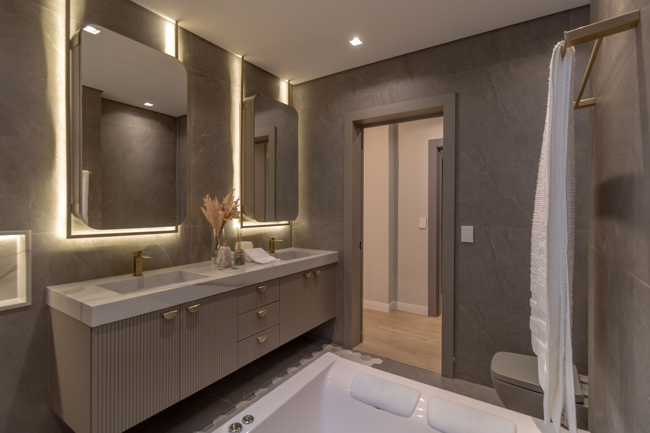 Apartamento, 3 quartos, 193 m² - Foto 80