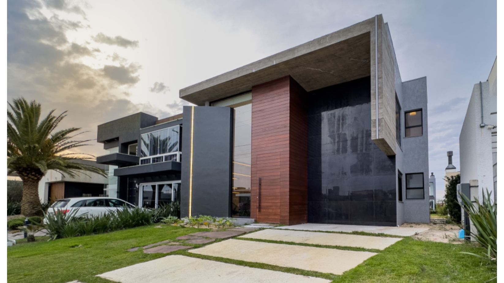 Casa à venda com 4 quartos, 227m² - Xangrila,Xangri-lá