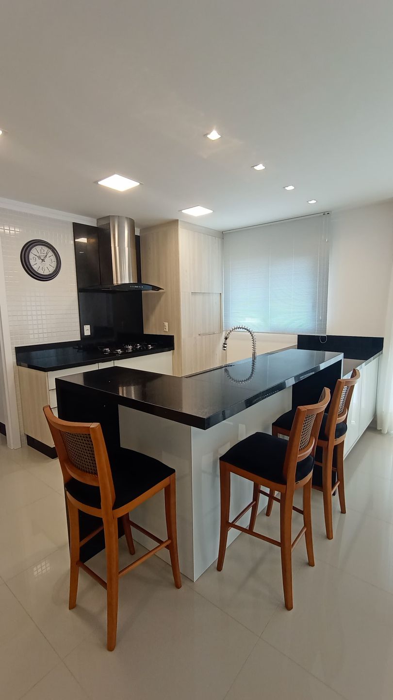Apartamento de 3 quartos, 130m² no bairro Praia Grande, em Torres | Eu Corretor