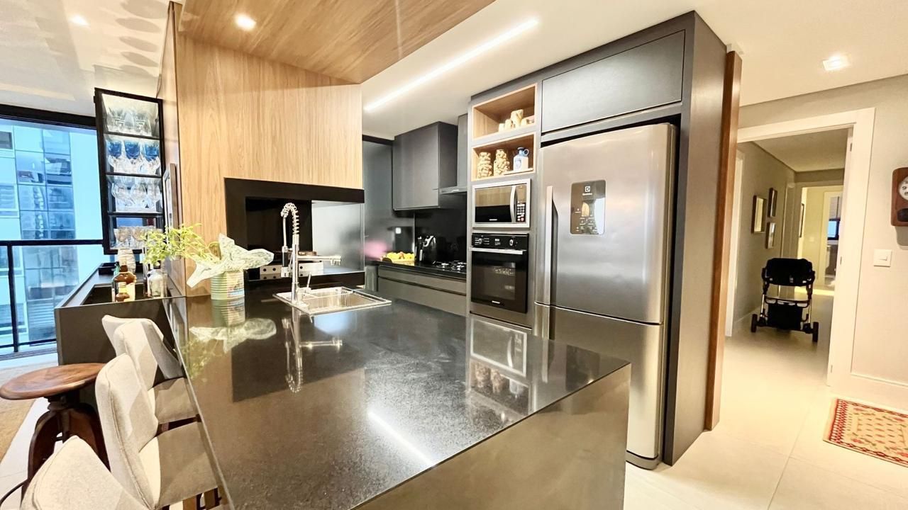 Apartamento à venda com 1 quarto, 40m² - Foto 34