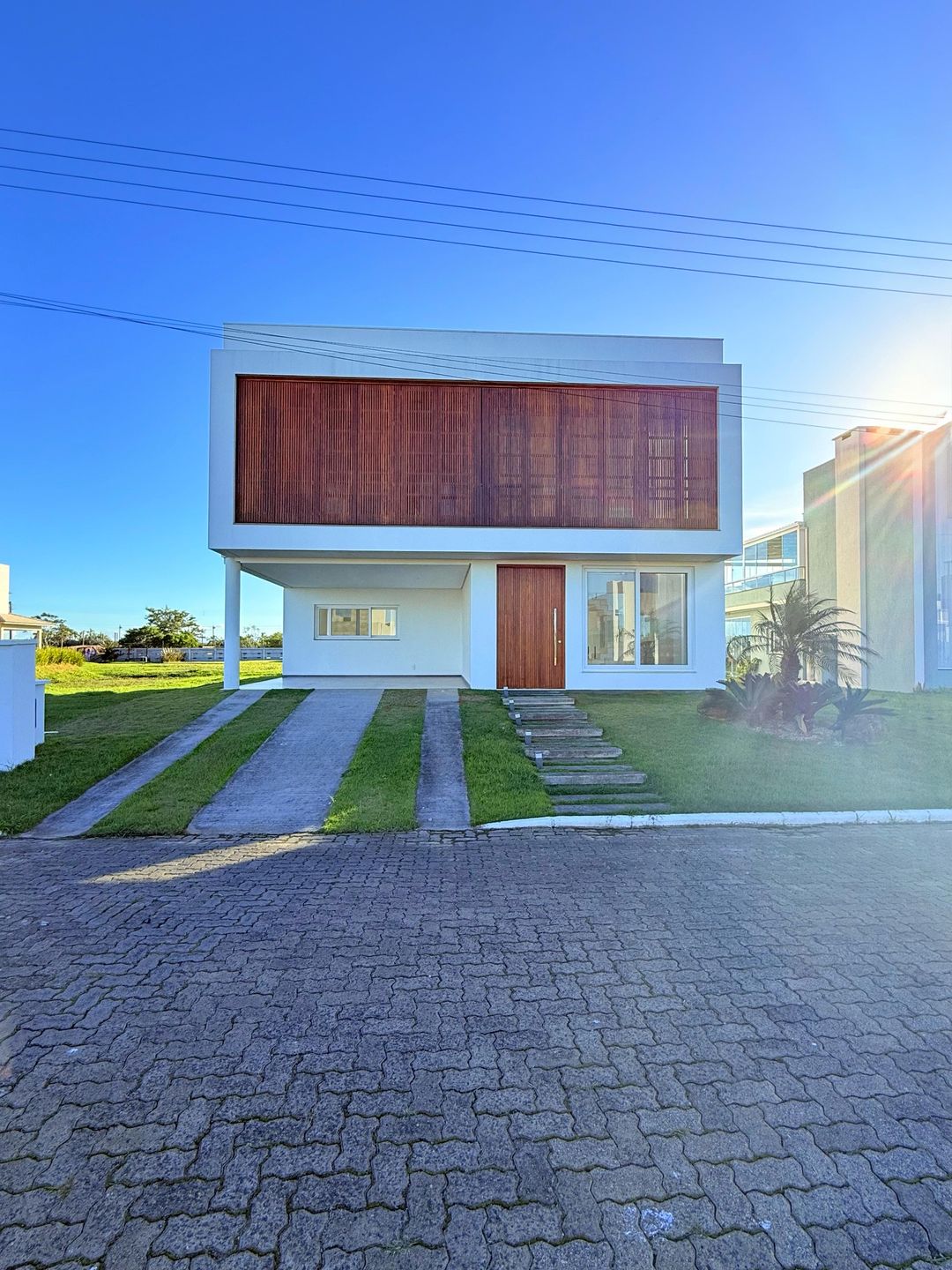 Casa à venda com 4 quartos, 367m² - Foto 4