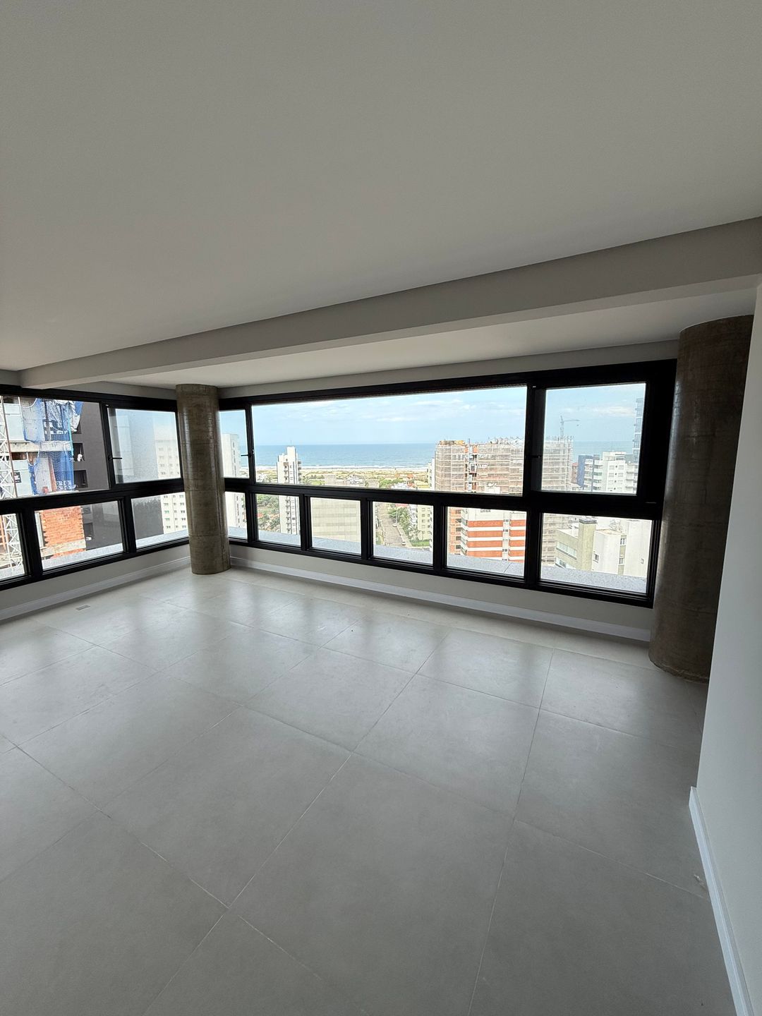 Ed. Ibiza - Apto 1602/box10