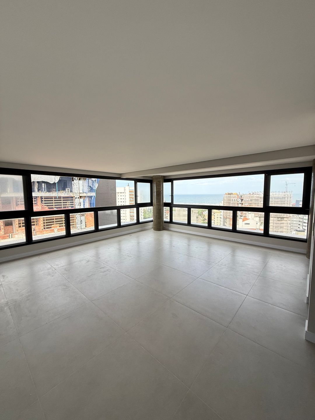 Ed. Ibiza - Apto 1602/box10