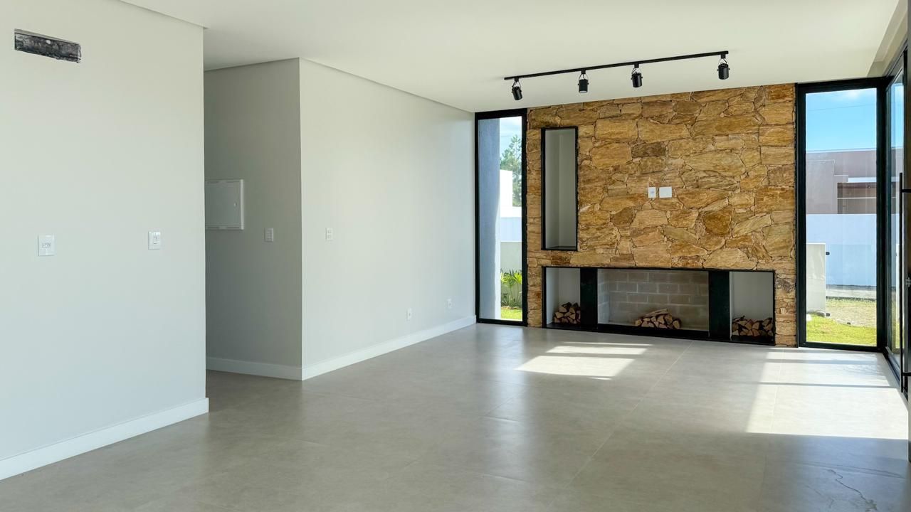 Casa à venda com 3 quartos, 200m² - Foto 15