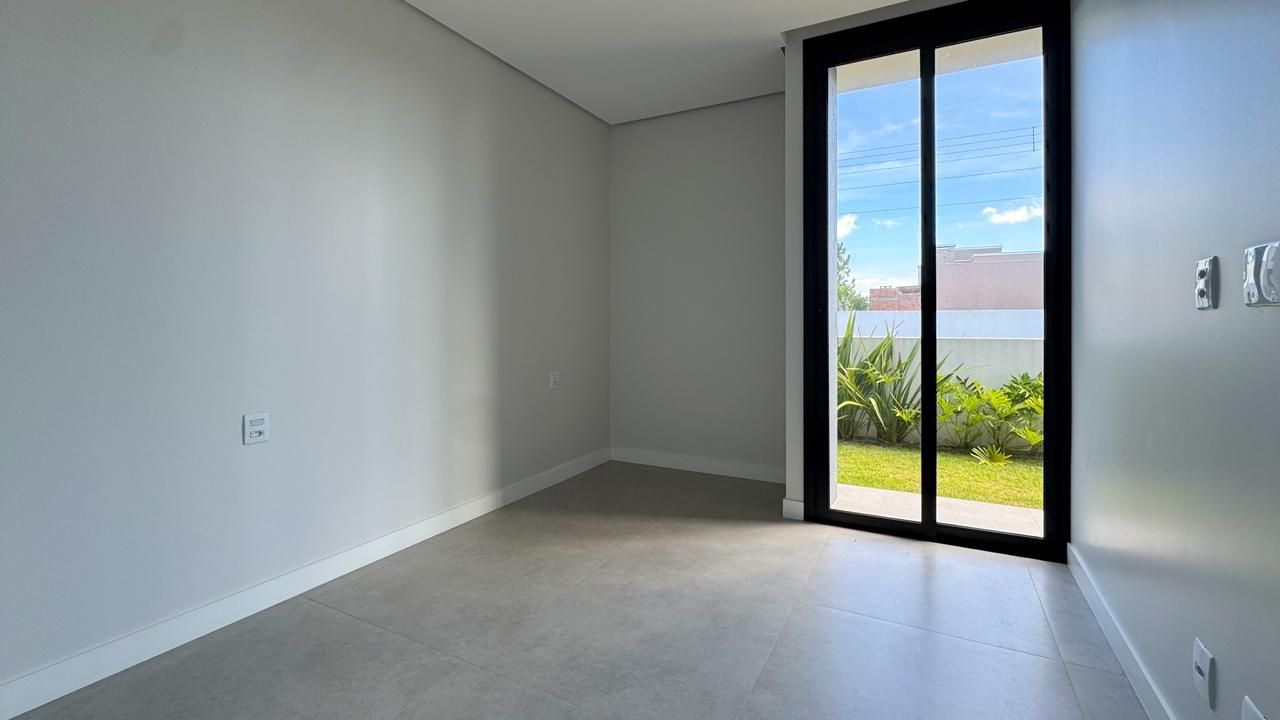 Casa à venda com 3 quartos, 200m² - Foto 9