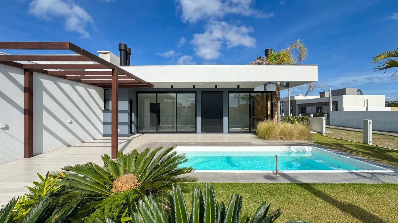 Casa à venda com 3 quartos, 200m² - Foto 3