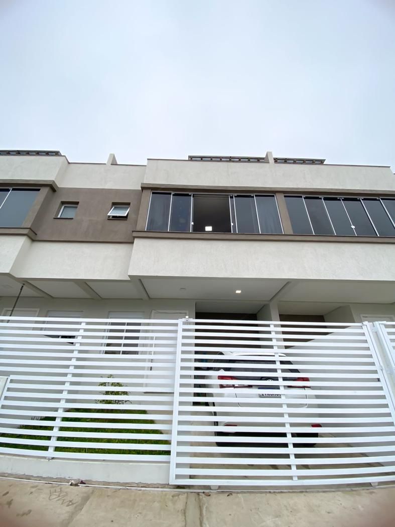 Sobrado triplex à venda Em Torres/RS