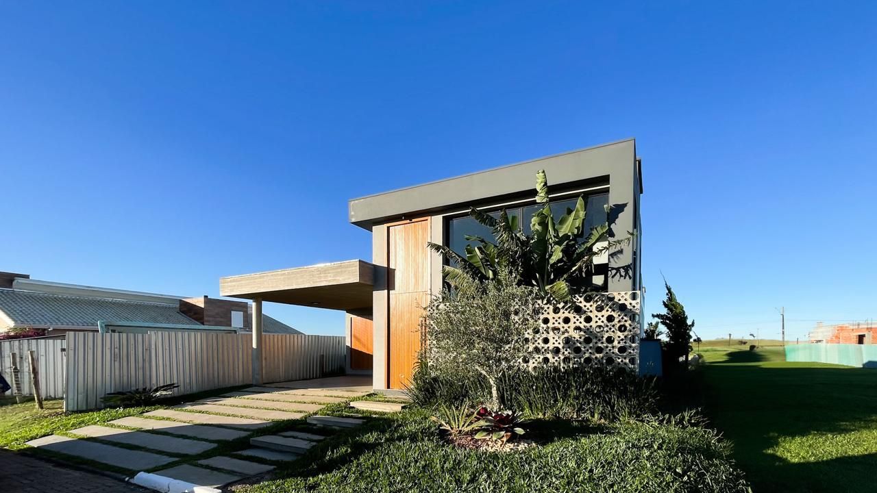 Casa de Condomínio de 4 quartos, 221m² no bairro Centro, em Torres | Eu Corretor