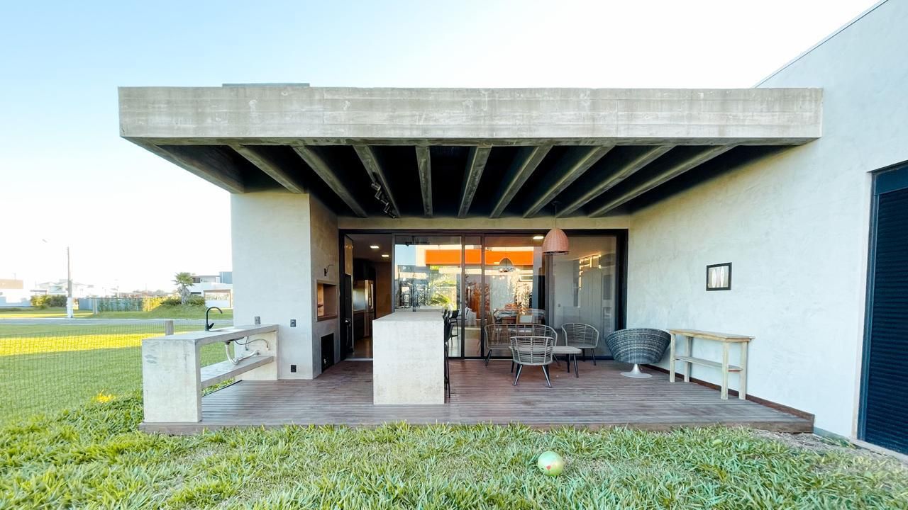 Casa Térrea no condomínio Vilas Do Mar