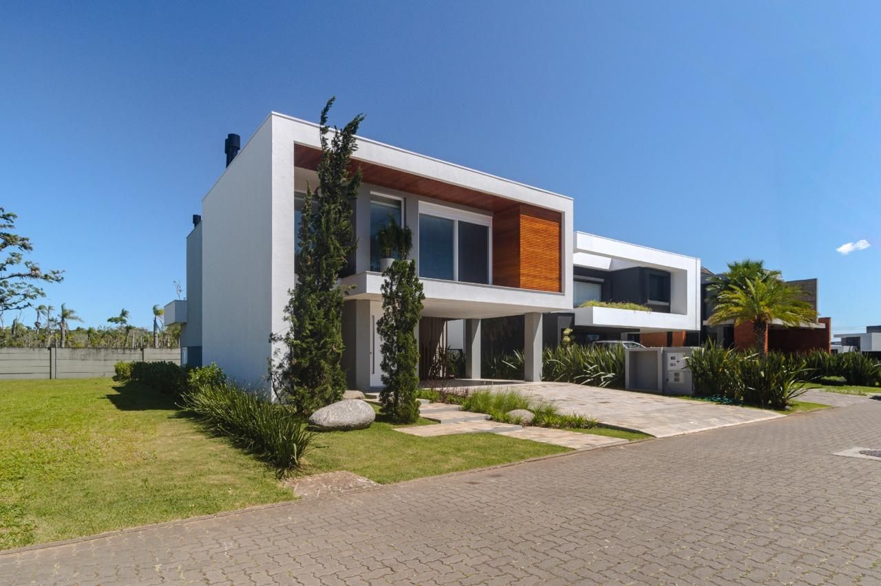 Casa de Condomínio de 4 quartos, 260m² no bairro Centro, em Torres | Eu Corretor