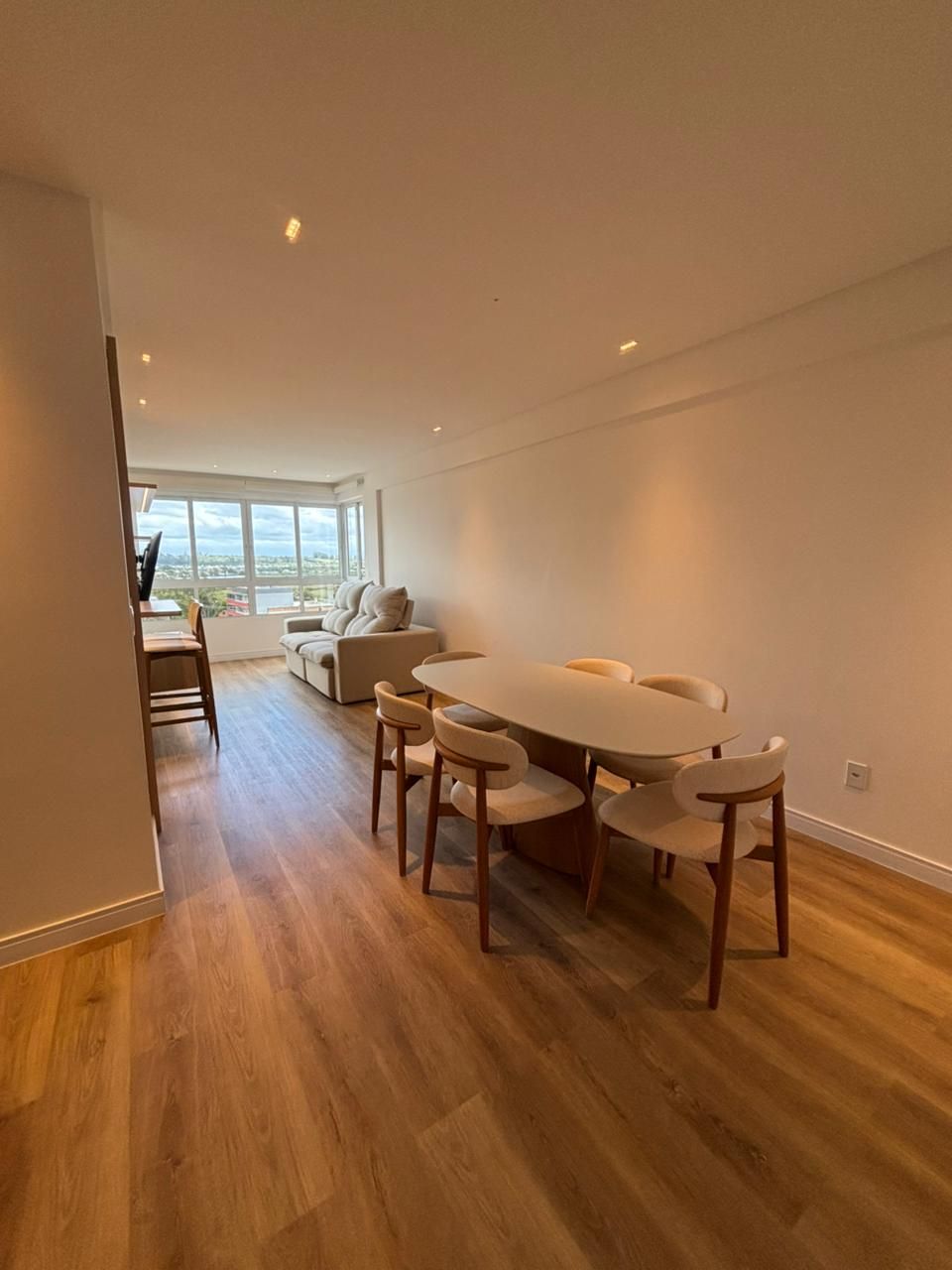 Apartamento de 2 quartos, 81m² no bairro Igra Sul, em Torres | Eu Corretor