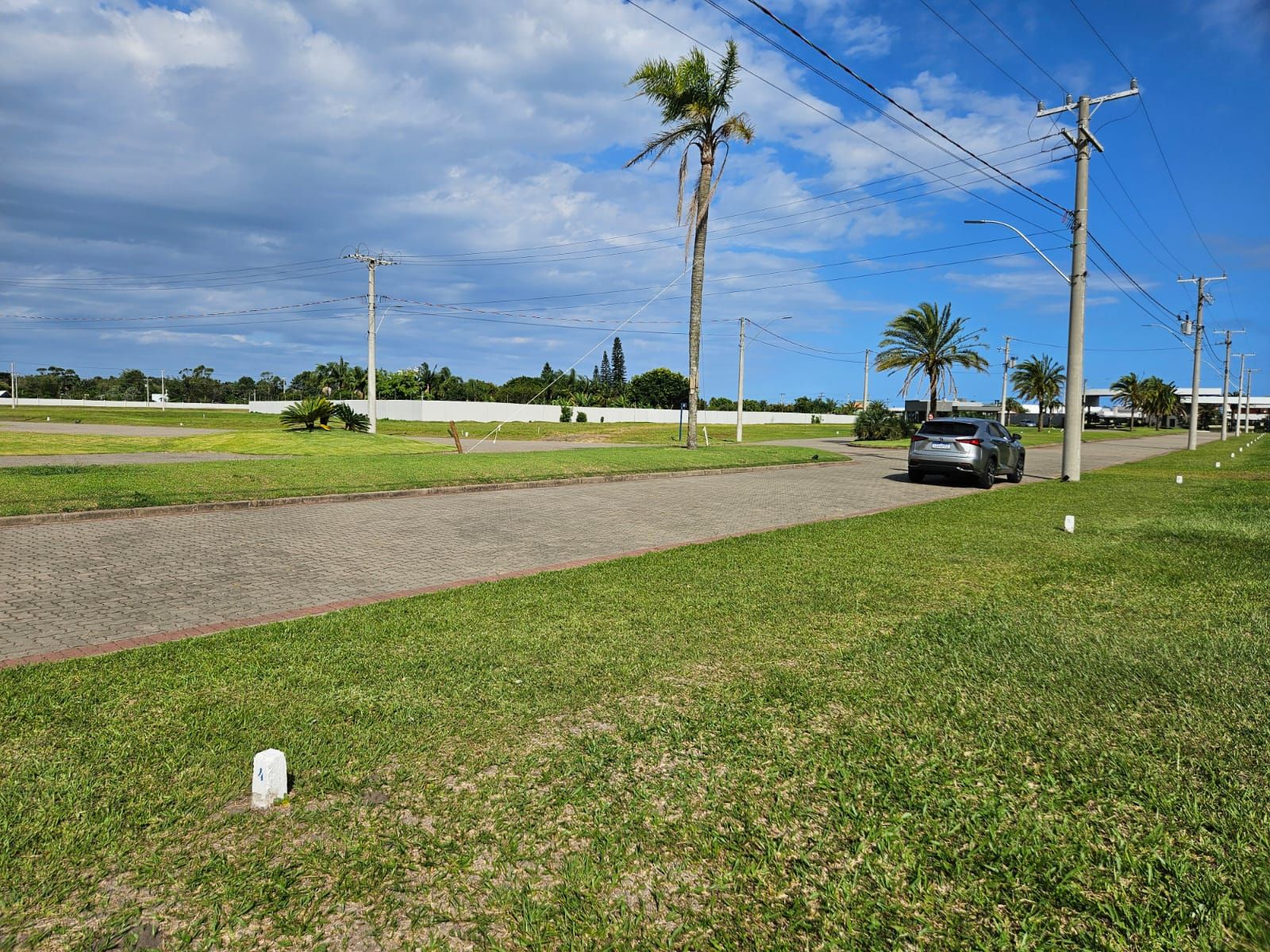 Residencial Multifamiliar de 394m² no bairro Lagoa Jardim, em Torres | Eu Corretor