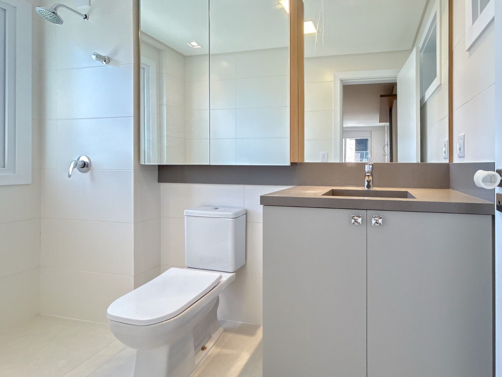 Apartamento de 3 quartos, 130m² no bairro Centro, em Torres | Eu Corretor