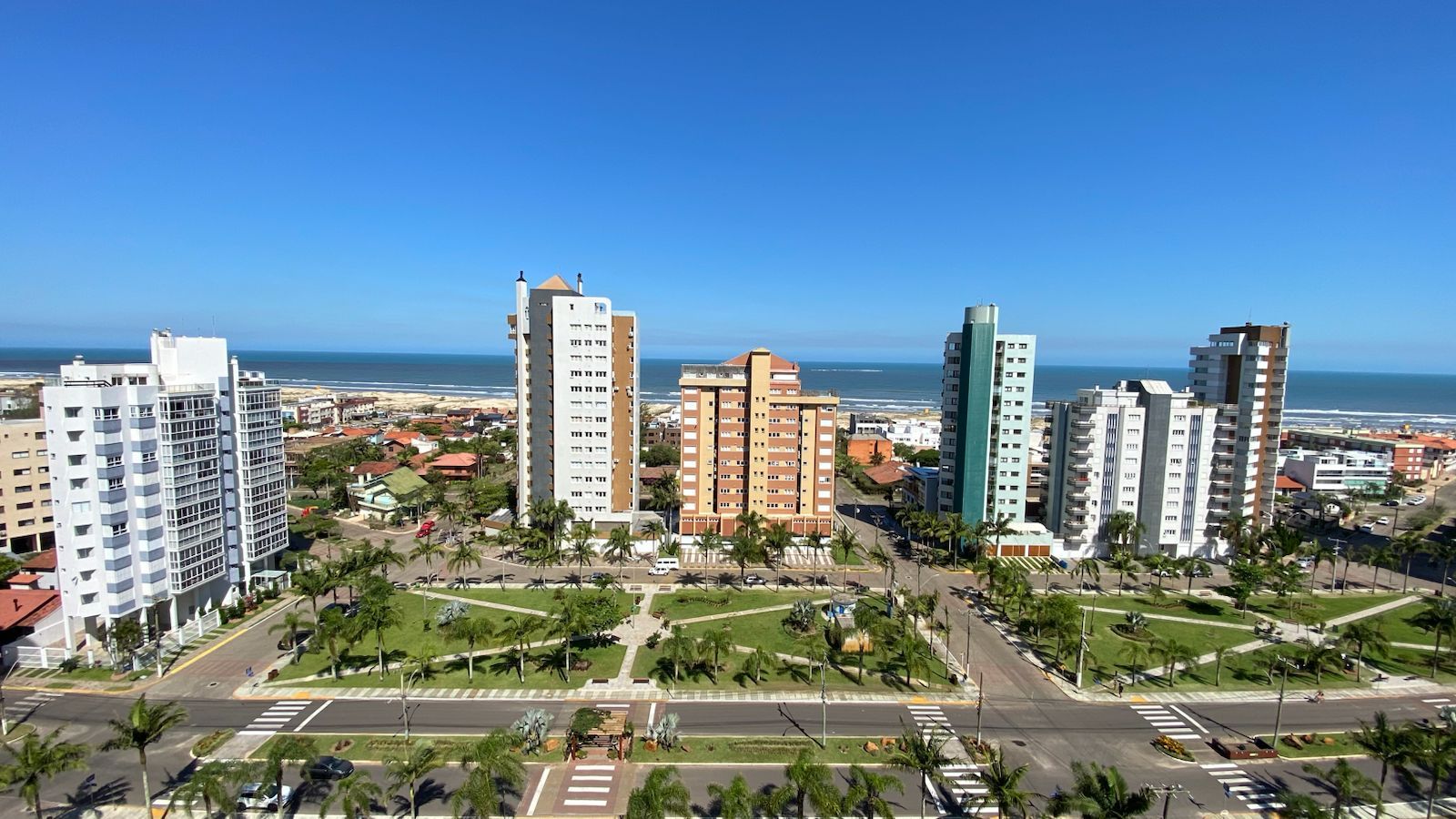 Apartamento de 4 quartos, 380m² no bairro Centro, em Torres | Eu Corretor