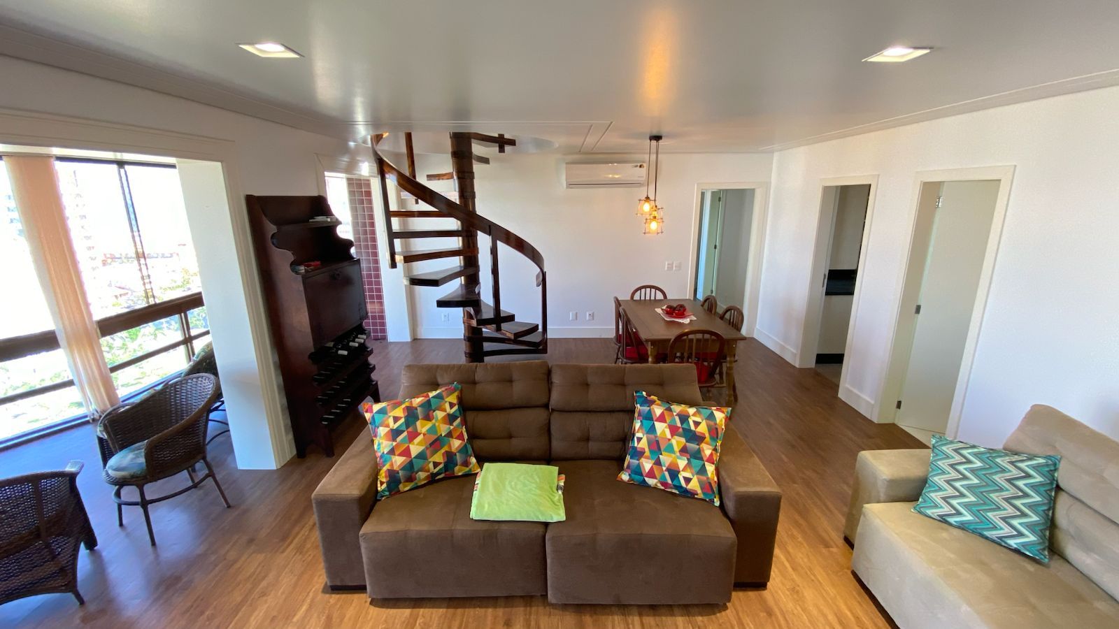 Apartamento de 4 quartos, 380m² no bairro Centro, em Torres | Eu Corretor