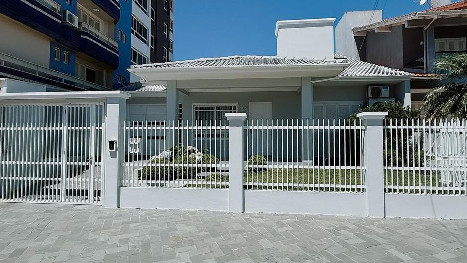 Casa, 3 quartos, 300 m² - Foto 1