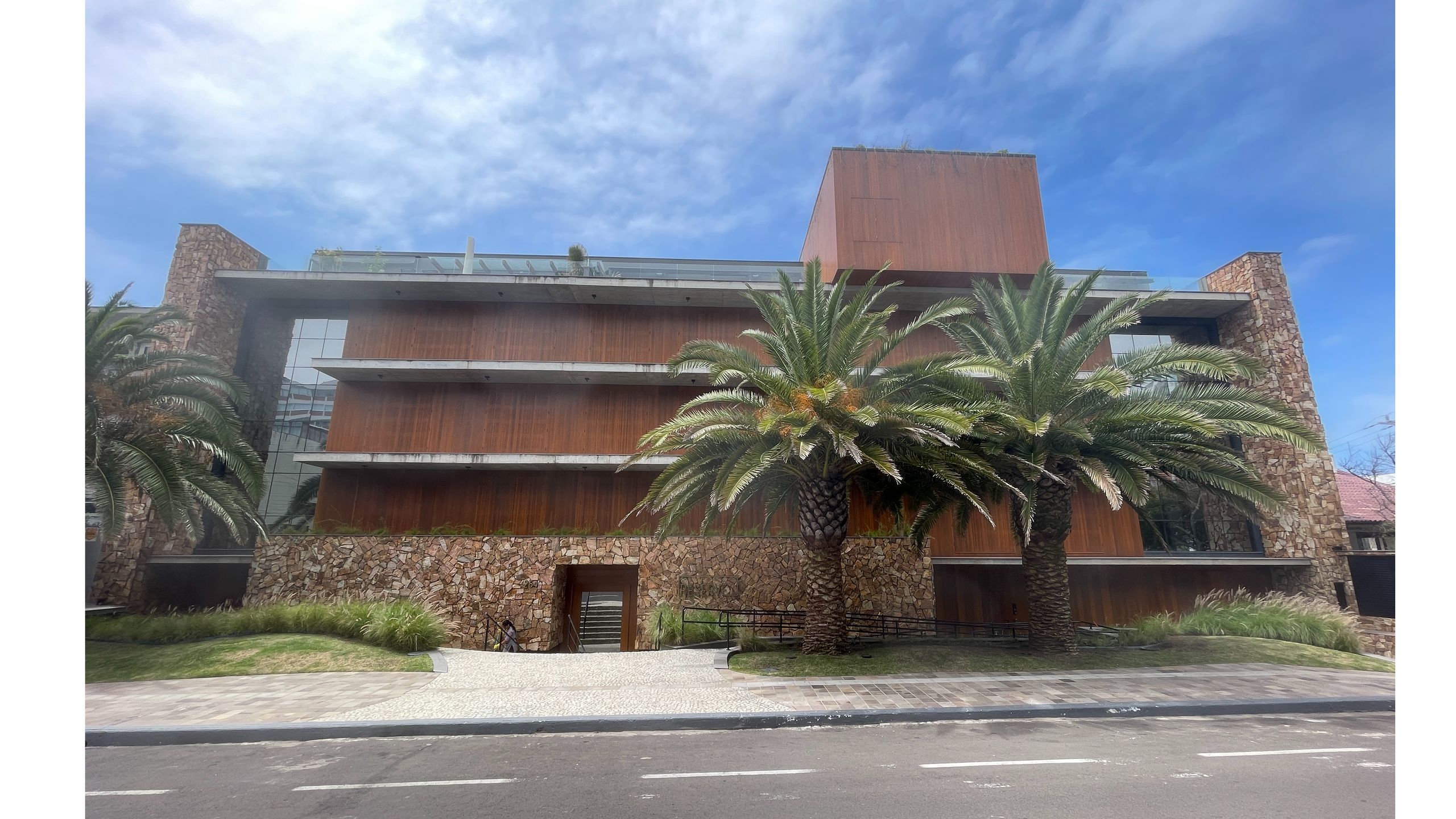 Apartamento, 4 quartos, 259 m² - Foto 1