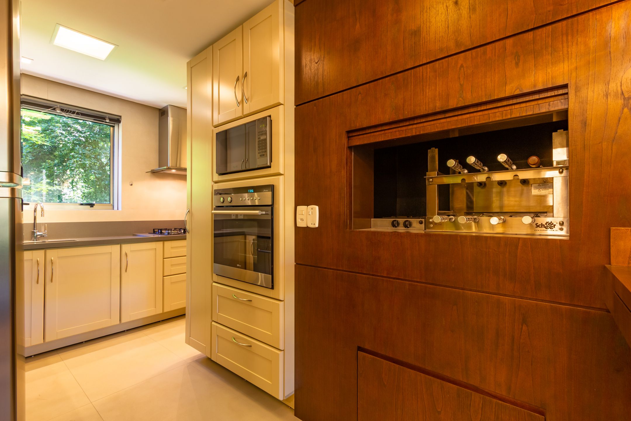 Recanto Das Rosas - Apartamento 104 - Torre Palomino - 3 Vagas de Garagem