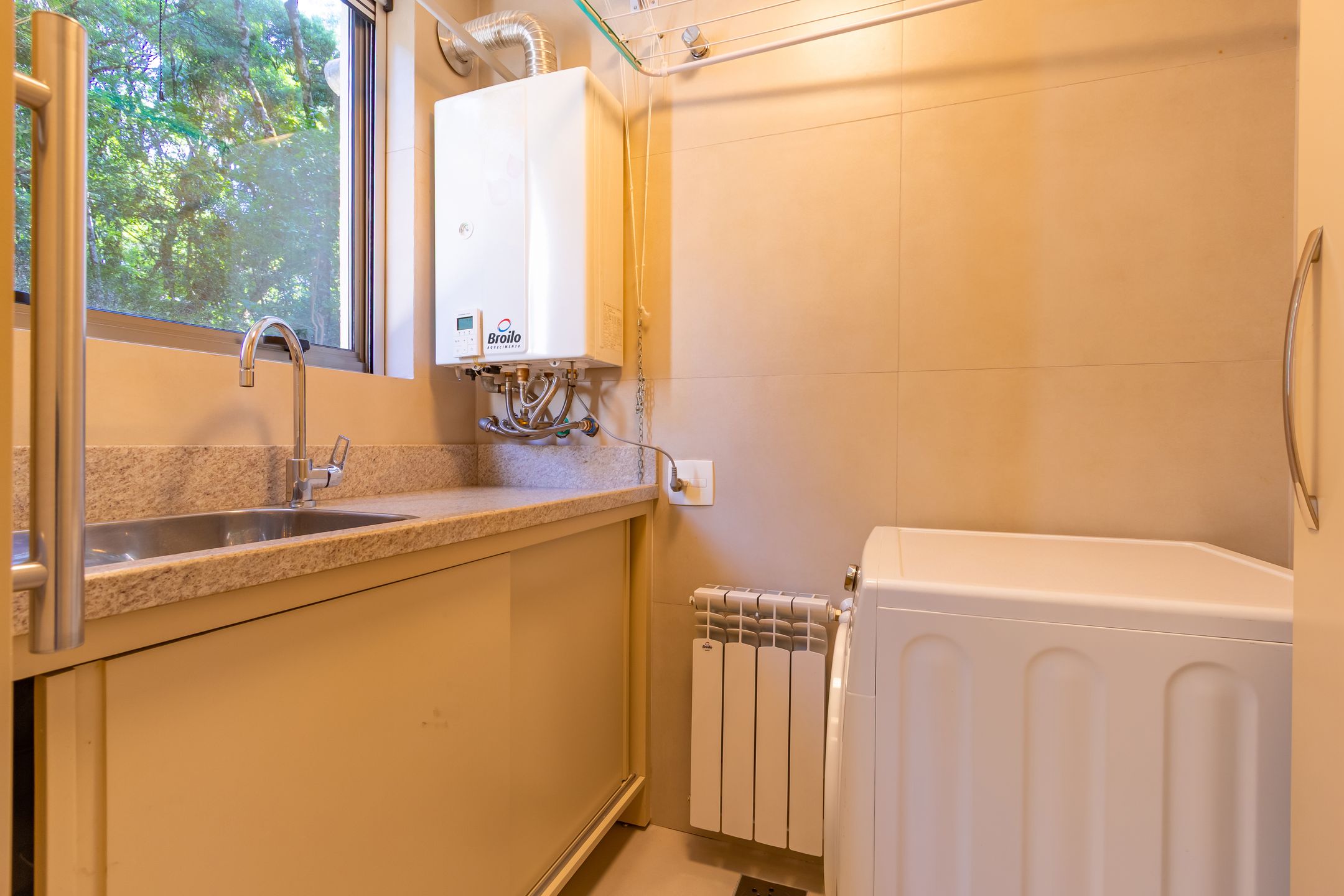 Recanto Das Rosas - Apartamento 104 - Torre Palomino - 3 Vagas de Garagem