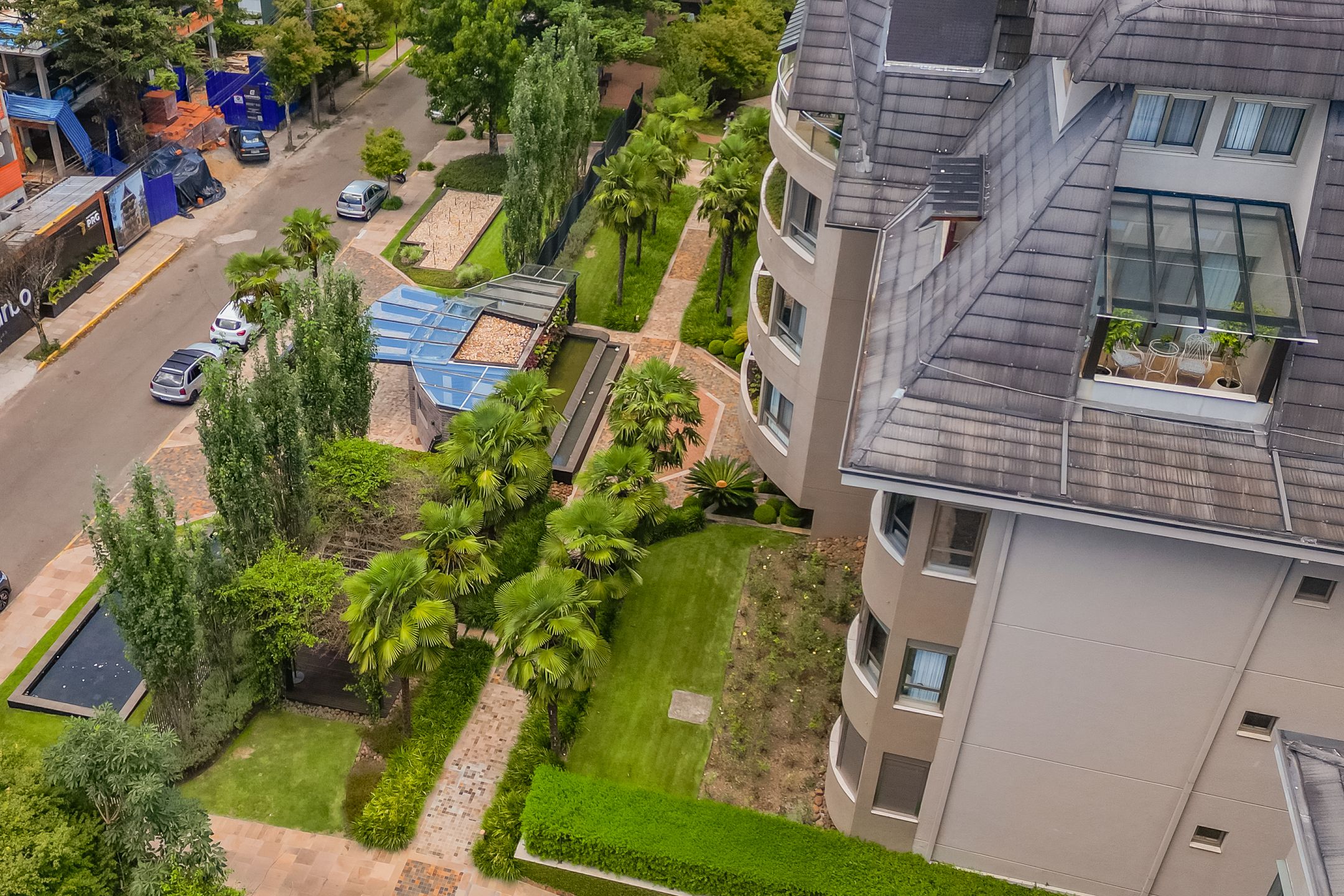 Recanto Das Rosas - Apartamento 104 - Torre Palomino - 3 Vagas de Garagem
