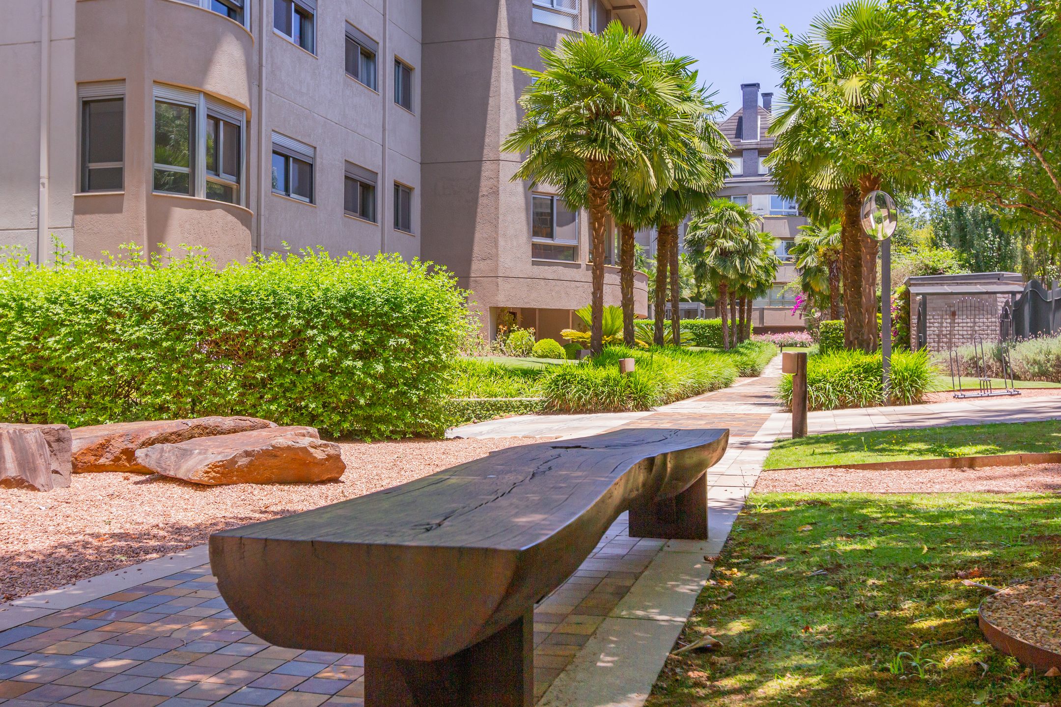 Recanto Das Rosas - Apartamento 104 - Torre Palomino - 3 Vagas de Garagem