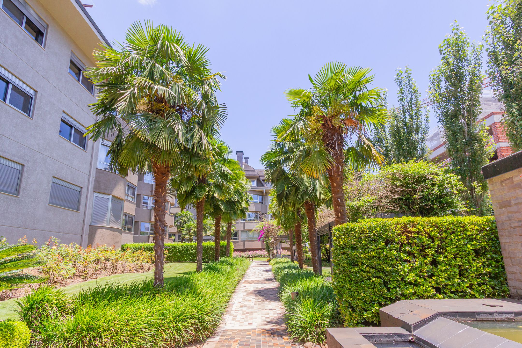 Recanto Das Rosas - Apartamento 104 - Torre Palomino - 3 Vagas de Garagem
