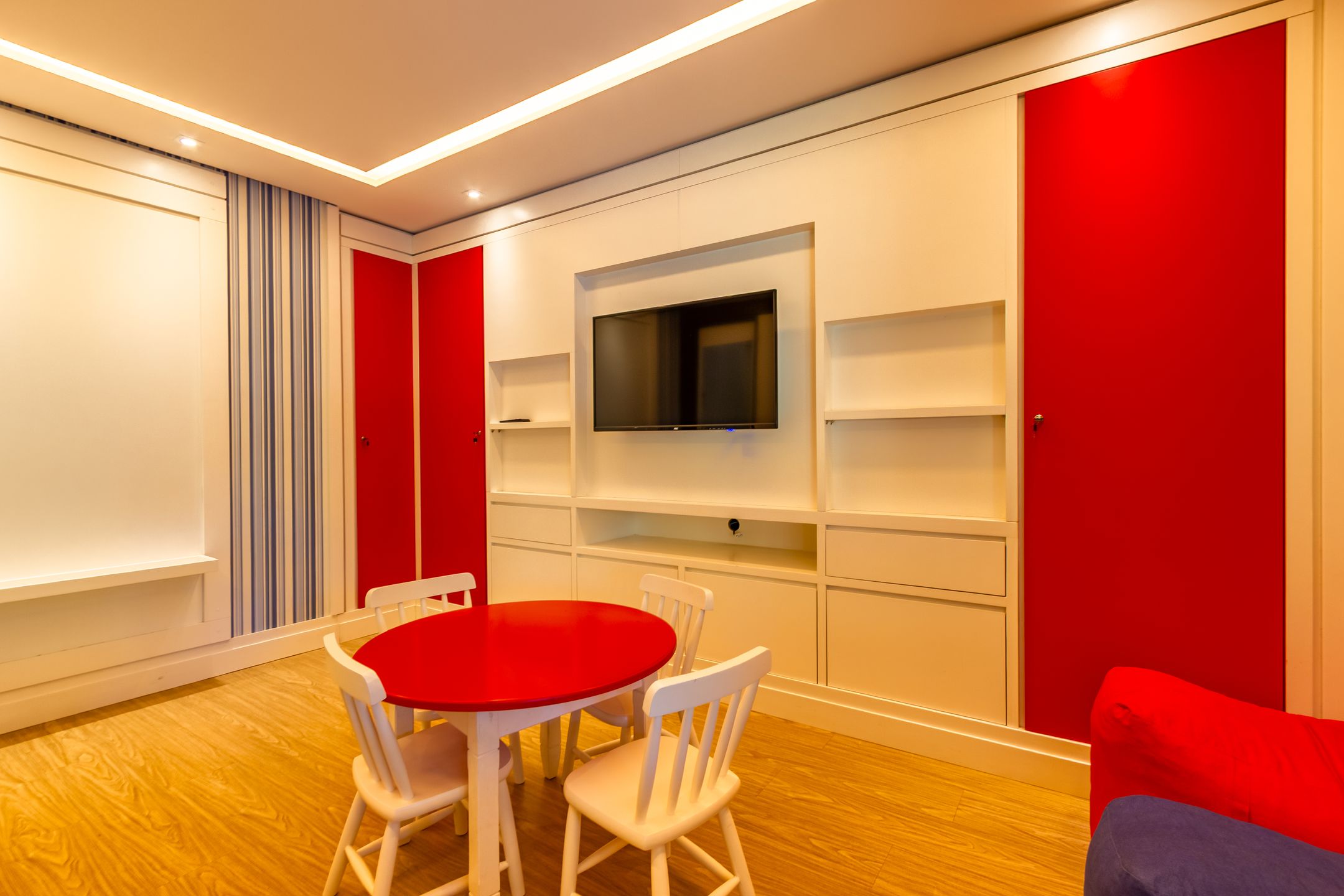 Recanto Das Rosas - Apartamento 104 - Torre Palomino - 3 Vagas de Garagem
