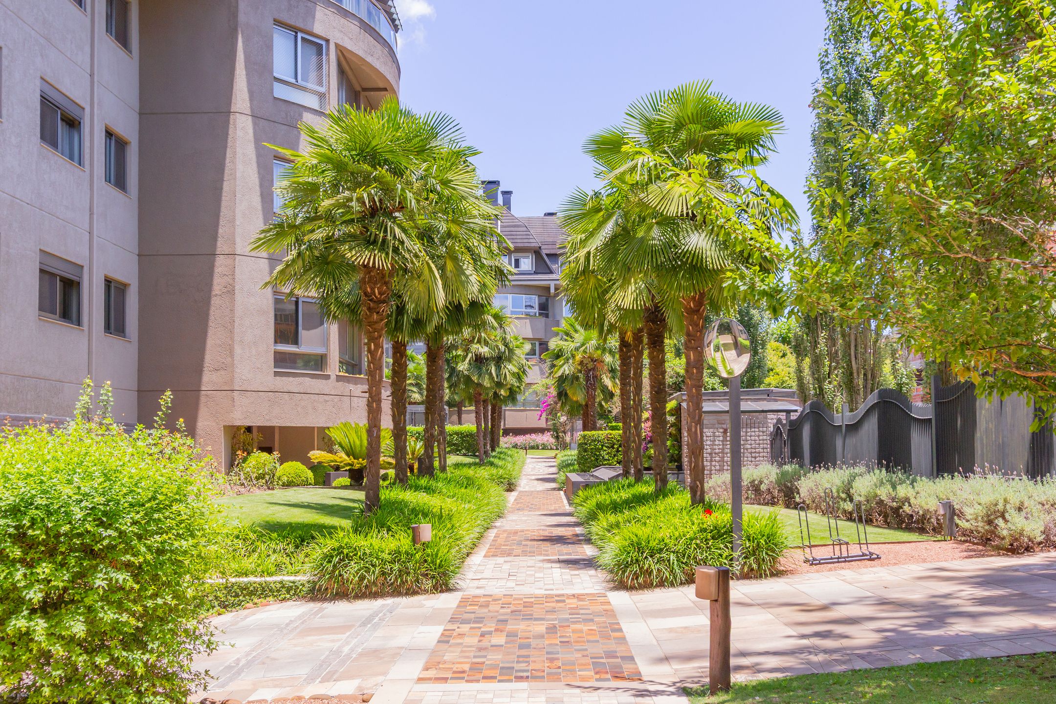 Recanto Das Rosas - Apartamento 104 - Torre Palomino - 3 Vagas de Garagem