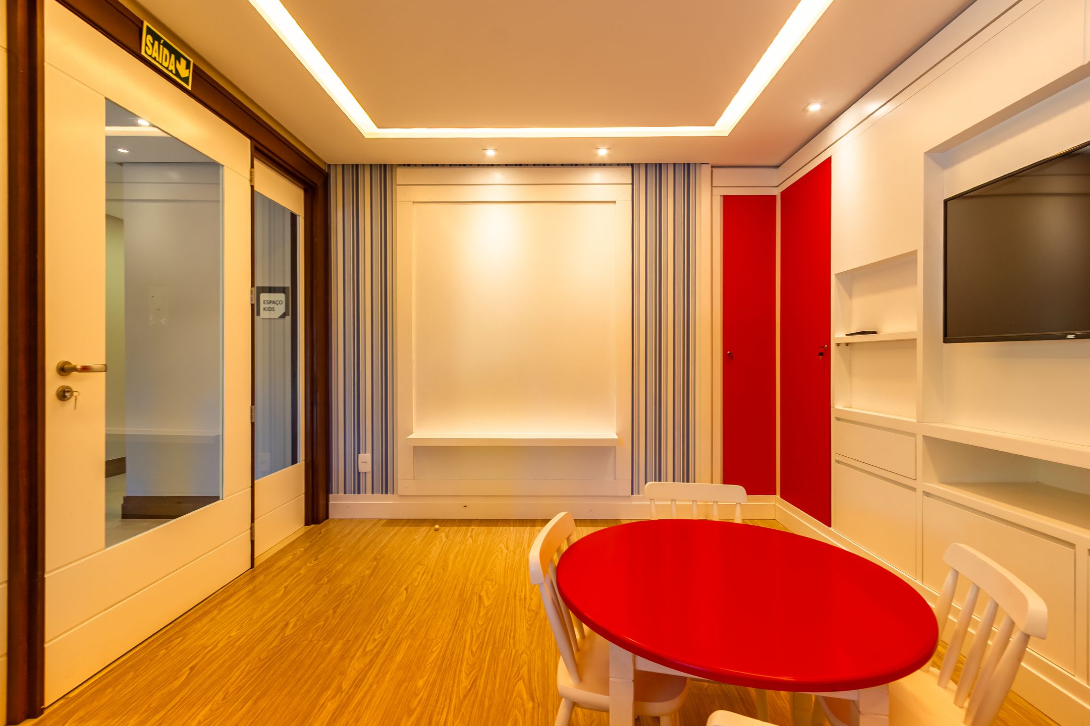 Recanto Das Rosas - Apartamento 104 - Torre Palomino - 3 Vagas de Garagem