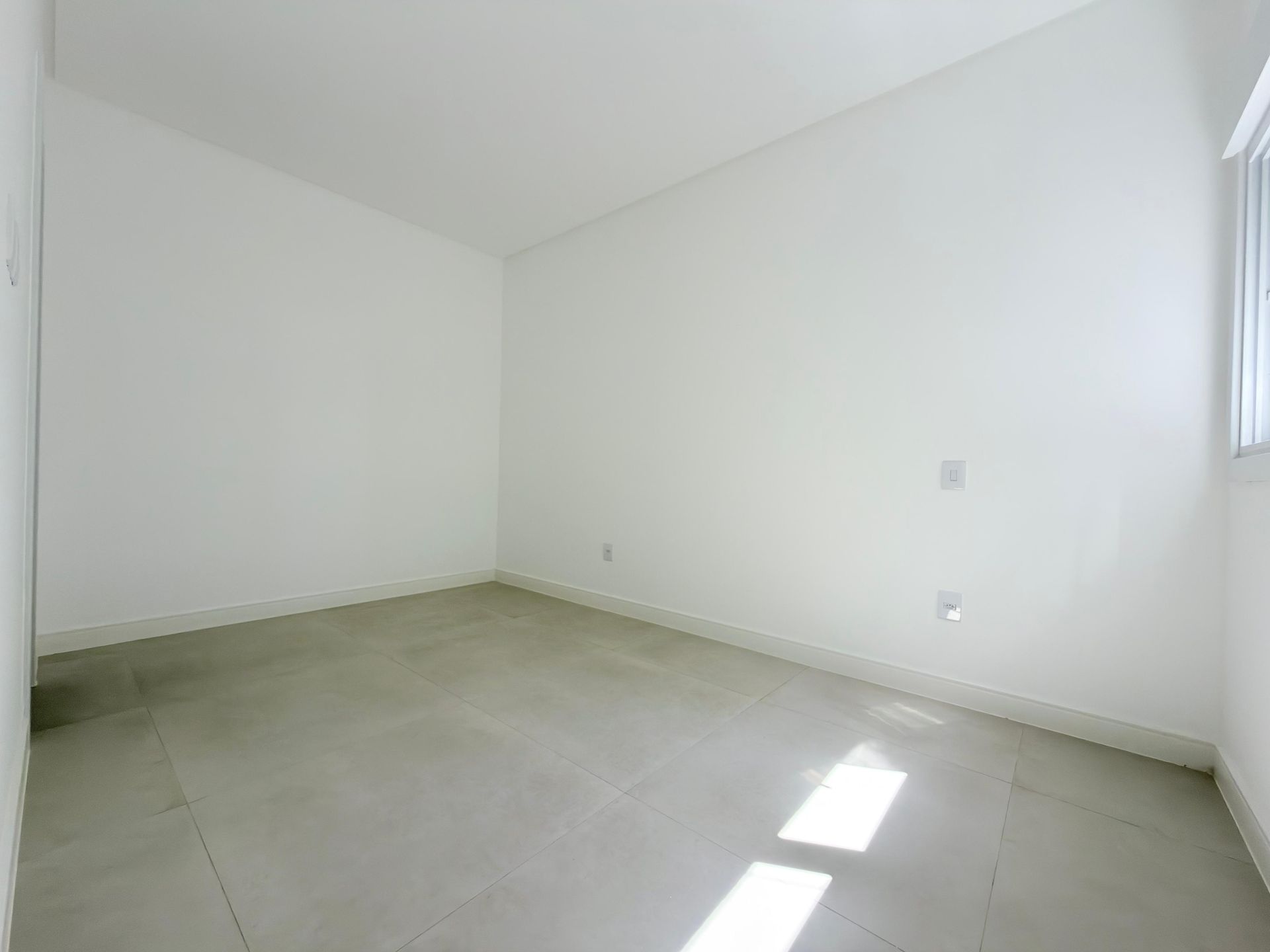  - Apartamento à venda em Capão da Canoa, Zona Nova, com 1 quarto, 52,2m²